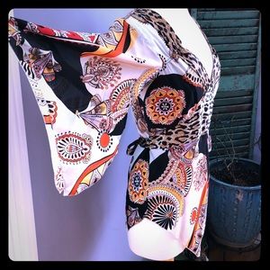 Kimono-style 100% silk Cache tie-back paisley top